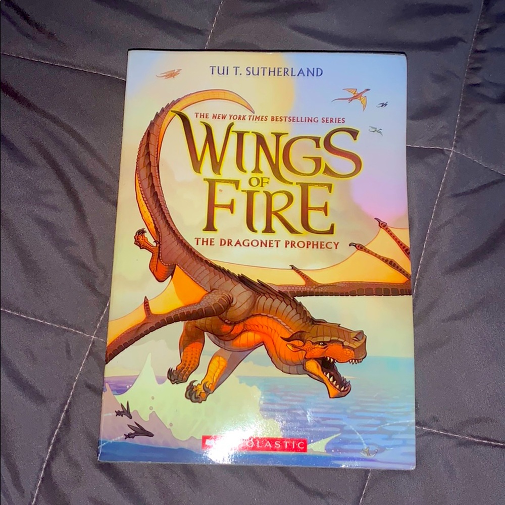 Wings of fire book by TUI T. Sutherland